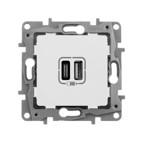 ETIKA Розетка USB A+C 15Вт белый ETIKA Розетка USB A+C 15Вт белый