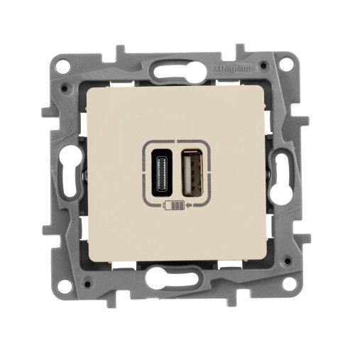 ETIKA Розетка USB A+C 15Вт слоновая кость ETIKA Розетка USB A+C 15Вт слоновая кость