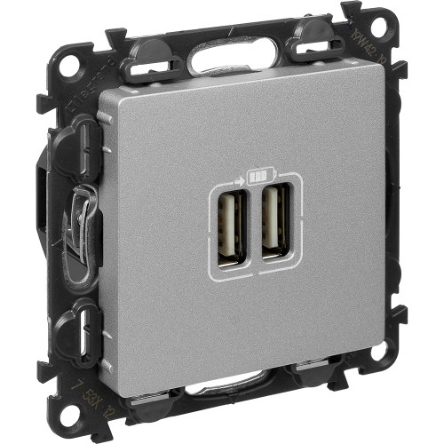 Valena LIFE.Зарядное устройство с двумя USB-разьемами 240В/5В 1500мА.С лицевой панелью.Алюминий Valena LIFE.Зарядное устройство с двумя USB-разьемами 240В/5В 1500мА.С лицевой панелью.Алюминий