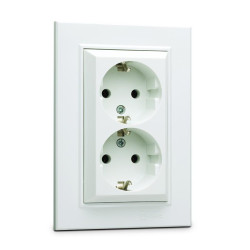 Розетка 2-я с/з СП Karea 16А IP20 бел. Makel 56001082