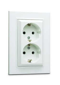 Розетка 2-я с/з СП Karea 16А IP20 бел. Makel 56001082