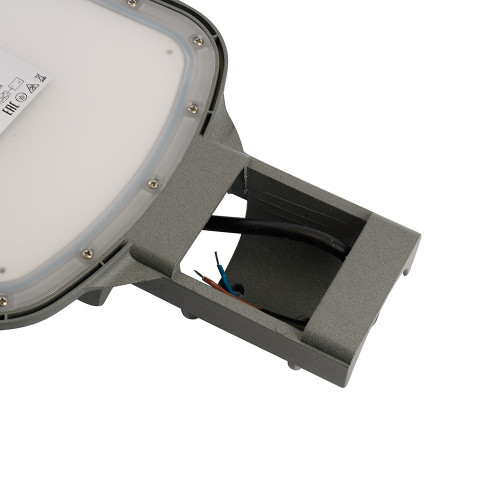 Светодиодный уличный консольный светильник Feron SP3070 120W 5000K AC90-300V, серый Светодиодный уличный консольный светильник Feron SP3070 120W 5000K AC90-300V, серый