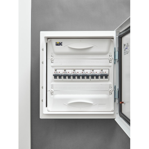 ARMAT Автоматический выключатель M06N 2P D 6А IEK ARMAT Автоматический выключатель M06N 2P D 6А IEK