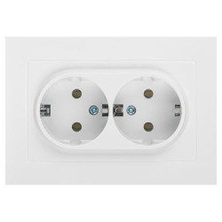Розетка Intro Accent 6-205-01 2X2P+E Schuko 16А-250В IP20 СУ AL/CU бел. Intro Б0063485
