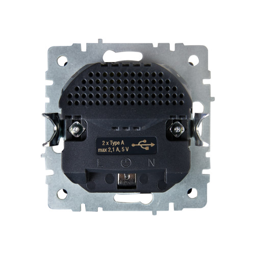 BRITE Розетка 1-местная с заземлением с защитными шторками 16А с USB A+A 5В 2,1А РЮш10-1-БрС сталь IEK BRITE Розетка 1-местная с заземлением с защитными шторками 16А с USB A+A 5В 2,1А РЮш10-1-БрС сталь IEK