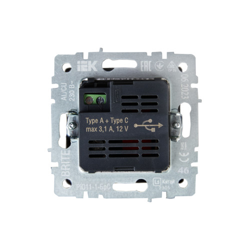 BRITE Розетка USB A+C 18Вт РЮ11-1-БрС сталь IEK BRITE Розетка USB A+C 18Вт РЮ11-1-БрС сталь IEK