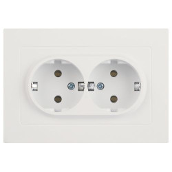 Розетка Accent 6-205-01М 2X2P+E Schuko 16А-250В IP20 СУ AL/CU бел. матов. Intro Б0063487