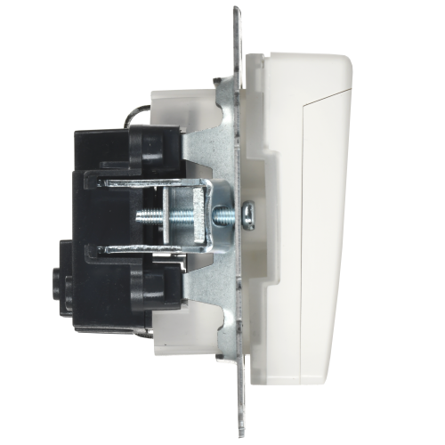BRITE Розетка 1-местная с заземлением с защитными шторками и крышкой 16А IP44 РСбш10-3-44-БрБ белый IEK BRITE Розетка 1-местная с заземлением с защитными шторками и крышкой 16А IP44 РСбш10-3-44-БрБ белый IEK