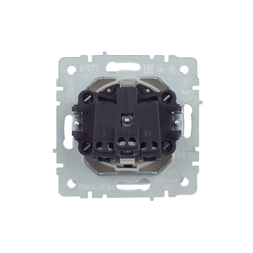 BRITE Розетка 1-местная с заземлением с защитными шторками и крышкой 16А IP44 РСбш10-3-44-БрА алюминий IEK BRITE Розетка 1-местная с заземлением с защитными шторками и крышкой 16А IP44 РСбш10-3-44-БрА алюминий IEK