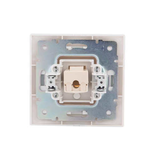 Розетка компьютерная 1-м СП Mira RJ45 бел./сер. LEZARD 701-0215-139 Розетка компьютерная 1-м СП Mira RJ45 бел./сер. LEZARD 701-0215-139