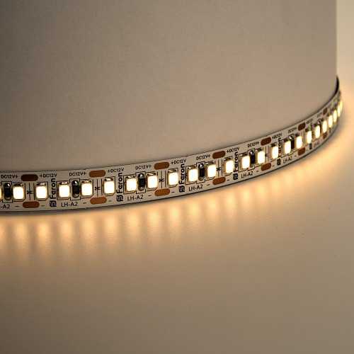 Светодиодная LED лента Feron LS616, 180SMD(2835)/m 17W/m 12V 5m 3000К Светодиодная LED лента Feron LS616, 180SMD(2835)/m 17W/m 12V 5m 3000К