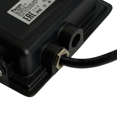 Светодиодный прожектор Feron LL-920 IP65 30W 6400K