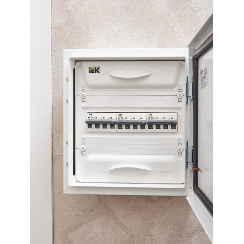 ARMAT Автоматический выключатель M06N 4P D 50А IEK ARMAT Автоматический выключатель M06N 4P D 50А IEK