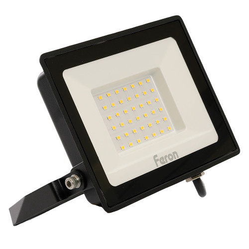 Светодиодный прожектор Feron LL-921 IP65 50W 4000K