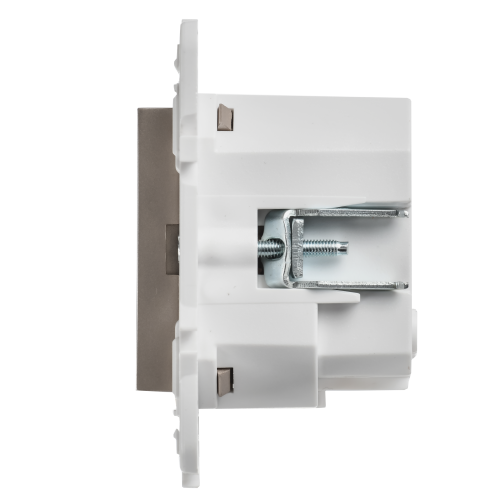 SKANDY Розетка с заземлением с защитными шторками 16А с USB C 18Вт SK-R17Sh шампань IEK SKANDY Розетка с заземлением с защитными шторками 16А с USB C 18Вт SK-R17Sh шампань IEK