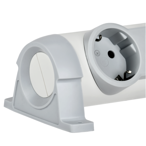 COMFORT Удлинитель У03К 3 места 2P+PE 3м 3х1,5мм2 16А белый IEK COMFORT Удлинитель У03К 3 места 2P+PE 3м 3х1,5мм2 16А белый IEK