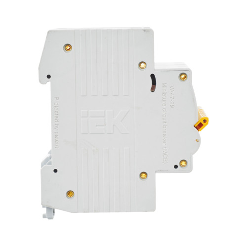 KARAT Автоматический выключатель ВА47-29 3P D 40А 4,5кА IEK
