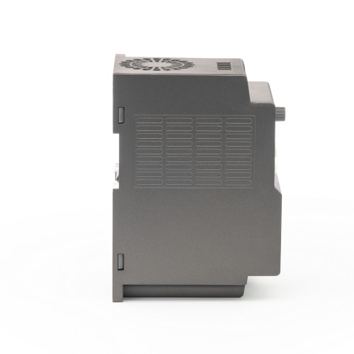 Преобразователь частоты ESQ-230-4T-2.2K 2.2 кВт, 380В Преобразователь частоты ESQ-230-4T-2.2K 2.2 кВт, 380В
