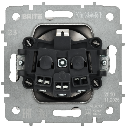 BRITE Розетка 1-местная с заземлением с защитными шторками и крышкой 16А IP44 РСбш10-3-44-БрГН металл хром/никель IEK BRITE Розетка 1-местная с заземлением с защитными шторками и крышкой 16А IP44 РСбш10-3-44-БрГН металл хром/никель IEK