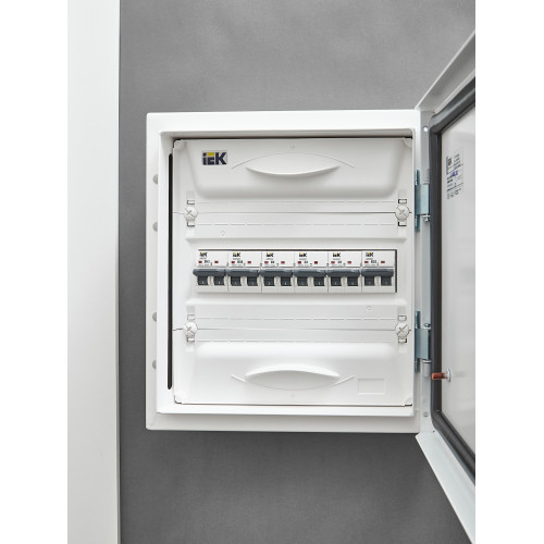 ARMAT Автоматический выключатель M06N 2P C 2А IEK