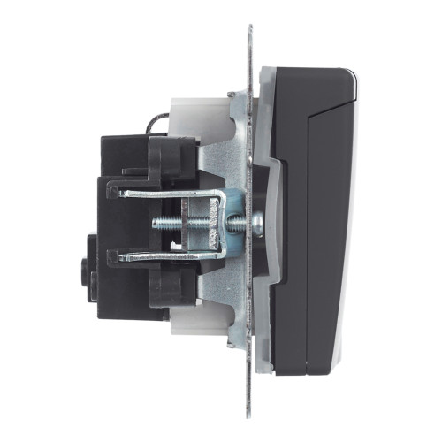BRITE Розетка 1-местная с заземлением с защитными шторками и крышкой 16А IP44 РСбш10-3-44-БрГ графит IEK BRITE Розетка 1-местная с заземлением с защитными шторками и крышкой 16А IP44 РСбш10-3-44-БрГ графит IEK