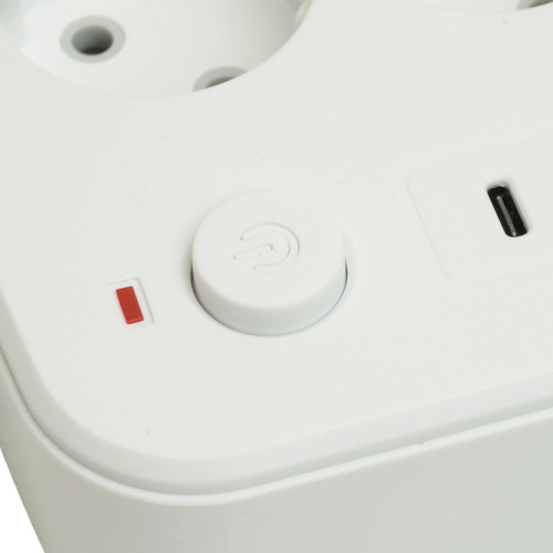 Удлинитель 3-местный c/з 3x1 мм2, 1,8 м, 250В, 10А, 4USB+2Type-C 2,4А, серия Home plus, белый STEKKER HM09-36-02