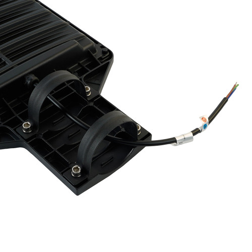Светодиодный уличный консольный светильник SAFFIT SSL10-200 200W 5000K 230V, черный Светодиодный уличный консольный светильник SAFFIT SSL10-200 200W 5000K 230V, черный