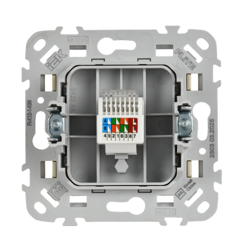 FLITE Розетка компьютерная RJ45 категория 5Е UTP РК5е-1-0-ФлСл сливочный IEK FLITE Розетка компьютерная RJ45 категория 5Е UTP РК5е-1-0-ФлСл сливочный IEK