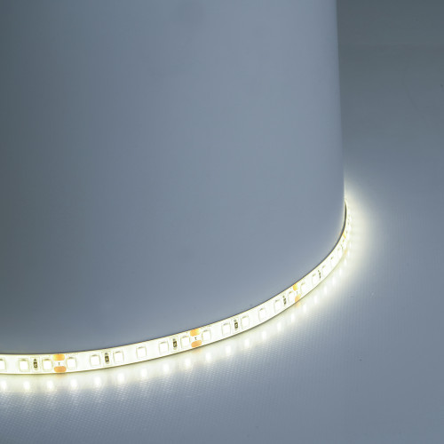 Светодиодная LED лента Feron LS511, 120SMD(2835)/м 11Вт/м 24V 5000*8*1.22мм 6000К IP65 Светодиодная LED лента Feron LS511, 120SMD(2835)/м 11Вт/м 24V 5000*8*1.22мм 6000К IP65