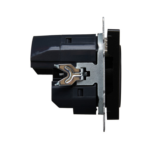 BRITE Розетка 1-местная с заземлением с защитными шторками 16А с USB A+A 5В 2,1А РЮш10-1-БрЧ черный IEK BRITE Розетка 1-местная с заземлением с защитными шторками 16А с USB A+A 5В 2,1А РЮш10-1-БрЧ черный IEK