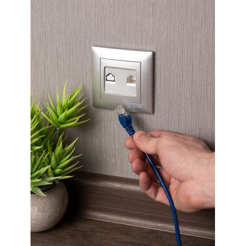 Валенсия лиц. панель розетки RJ-45 1-местная сталь EKF Валенсия лиц. панель розетки RJ-45 1-местная сталь EKF