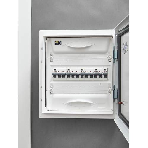 ARMAT Автоматический выключатель M06N 3P B 2А IEK ARMAT Автоматический выключатель M06N 3P B 2А IEK