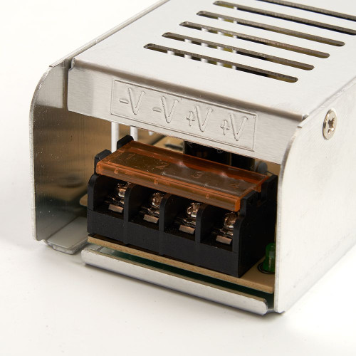 Трансформатор электронный для светодиодной ленты 200W 12V (драйвер), LB009 FERON Трансформатор электронный для светодиодной ленты 200W 12V (драйвер), LB009 FERON