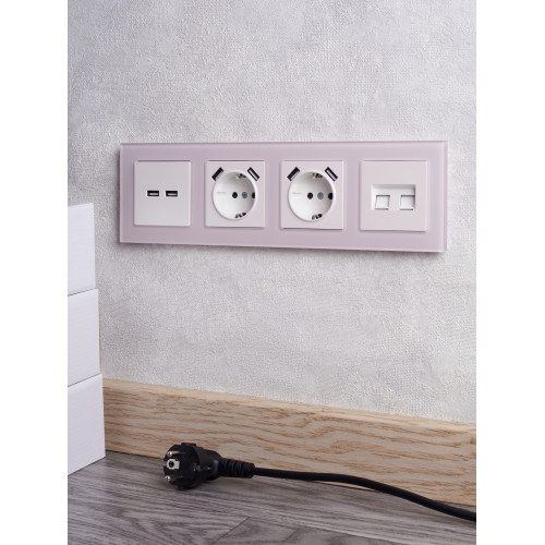 BRITE Рамка 4-местная РУ-4-2-Бр стекло розовый матовый IEK BRITE Рамка 4-местная РУ-4-2-Бр стекло розовый матовый IEK