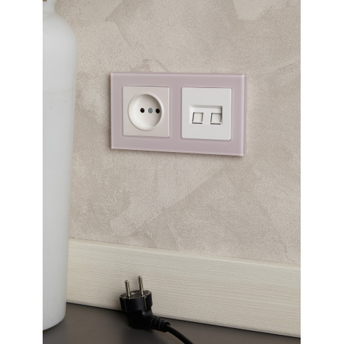 BRITE Рамка 2-местная РУ-2-2-Бр стекло розовый матовый IEK