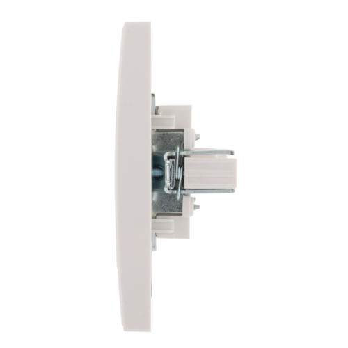 Розетка компьютерная 1-м СП Rain RJ45 бел. LEZARD 703-0202-139 Розетка компьютерная 1-м СП Rain RJ45 бел. LEZARD 703-0202-139