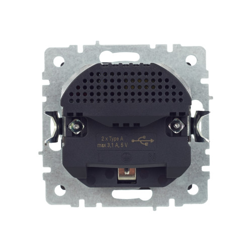 BRITE Розетка 1-местная с заземлением с защитными шторками 16А с USB A+A 5В 3,1А РЮш10-2-БрС сталь IEK BRITE Розетка 1-местная с заземлением с защитными шторками 16А с USB A+A 5В 3,1А РЮш10-2-БрС сталь IEK
