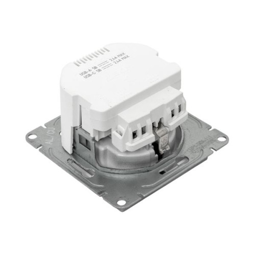 Механизм розетки с USB-A+С - 2шт, 16А, с заземлением, со шторками, алюм. Эпика EKF Механизм розетки с USB-A+С - 2шт, 16А, с заземлением, со шторками, алюм. Эпика EKF