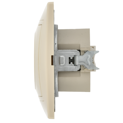 KVARTA Розетка 1-местная компьютерная RJ45 кат.5е РК10-ККм крем GENERICA KVARTA Розетка 1-местная компьютерная RJ45 кат.5е РК10-ККм крем GENERICA