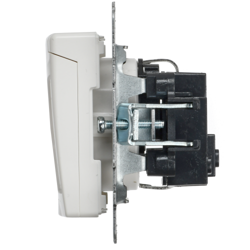 BRITE Розетка 1-местная с заземлением с защитными шторками и крышкой 16А IP20 РСбш10-3-БрБ белый IEK