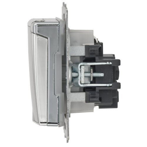 BRITE Розетка 1-местная с заземлением с защитными шторками и крышкой 16А IP44 РСбш10-3-44-БрГН металл хром/никель IEK BRITE Розетка 1-местная с заземлением с защитными шторками и крышкой 16А IP44 РСбш10-3-44-БрГН металл хром/никель IEK