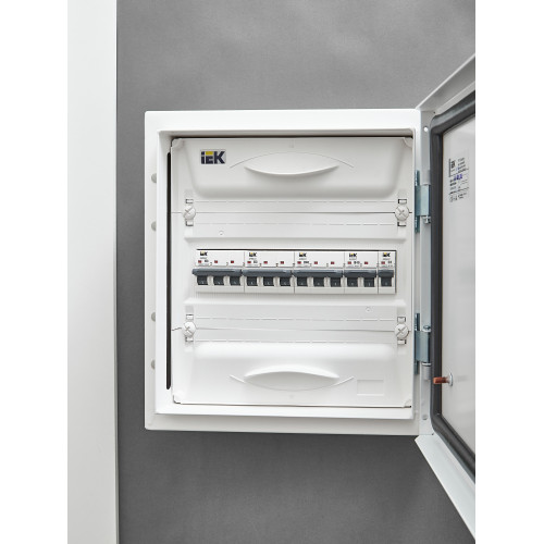 ARMAT Автоматический выключатель M06N 3P D 40А IEK ARMAT Автоматический выключатель M06N 3P D 40А IEK