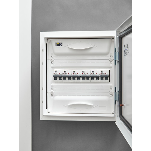 ARMAT Автоматический выключатель M10N 2P B 6А IEK