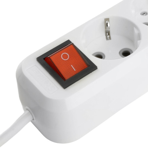 Удлинитель 3-местный с/з с выключ. STEKKER HM071-31-05 3x1мм2, 5м, 250В, 16А, 1USB+2C, 2.4A, сер Home, белый Удлинитель 3-местный с/з с выключ. STEKKER HM071-31-05 3x1мм2, 5м, 250В, 16А, 1USB+2C, 2.4A, сер Home, белый