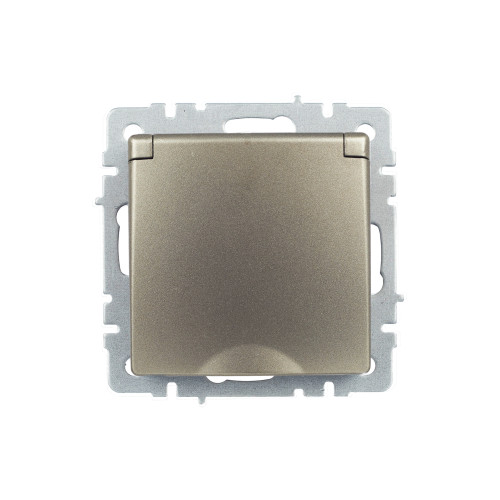 BRITE Розетка 1-местная с заземлением с защитными шторками и крышкой 16А IP20 РСбш10-3-БрШ шампань IEK BRITE Розетка 1-местная с заземлением с защитными шторками и крышкой 16А IP20 РСбш10-3-БрШ шампань IEK
