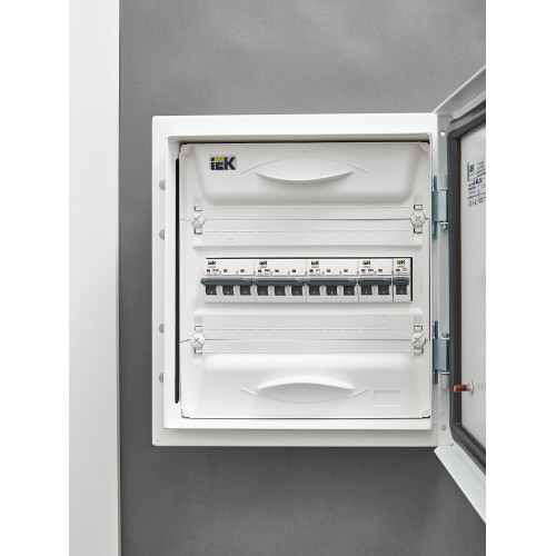 ARMAT Автоматический выключатель M06N 3P C 1А IEK ARMAT Автоматический выключатель M06N 3P C 1А IEK