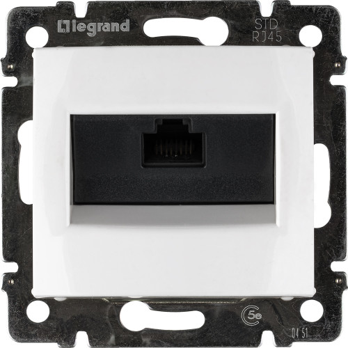 VALENA Розетка компьютерная RJ45 категория 5Е UTP с захватами белый VALENA Розетка компьютерная RJ45 категория 5Е UTP с захватами белый
