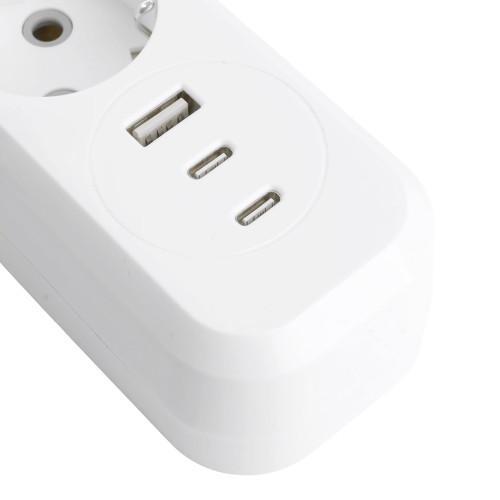 Удлинитель 3-местный с/з с выключ. STEKKER HM071-31-05 3x1мм2, 5м, 250В, 16А, 1USB+2C, 2.4A, сер Home, белый Удлинитель 3-местный с/з с выключ. STEKKER HM071-31-05 3x1мм2, 5м, 250В, 16А, 1USB+2C, 2.4A, сер Home, белый