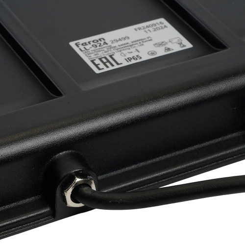Светодиодный прожектор Feron LL-924 IP65 200W 6400K Светодиодный прожектор Feron LL-924 IP65 200W 6400K