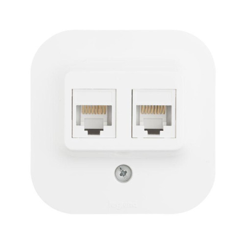 Розетка компьютерная 2-м ОП Quteo RJ45 кат.5E UTP бел. Leg 782228 Розетка компьютерная 2-м ОП Quteo RJ45 кат.5E UTP бел. Leg 782228